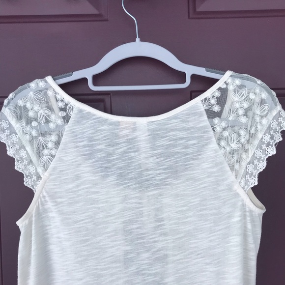 Cream Colored Short Sleeved Lace Top Size Small - Picture 5 of 12